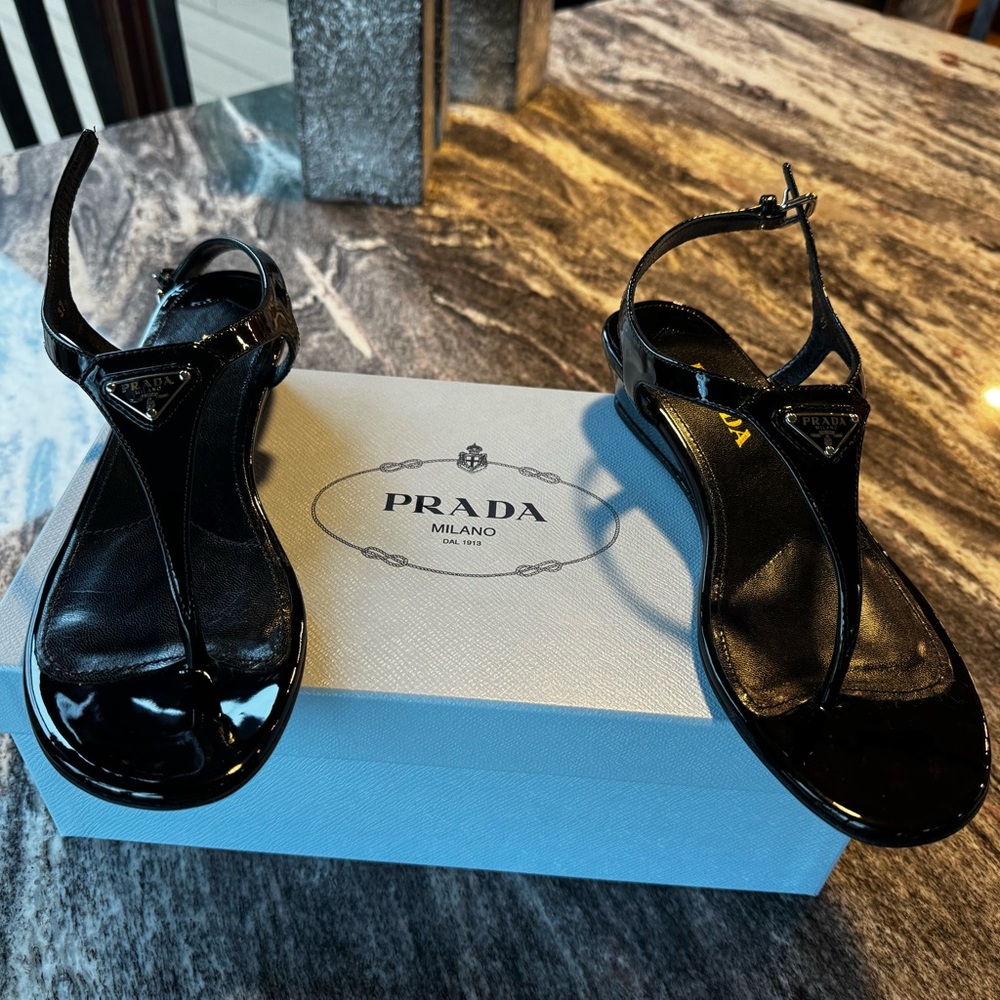 PRADA Calzature Dona Nero with Box…Excellent Condition
